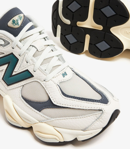 New Balance 9060 New Spruce/