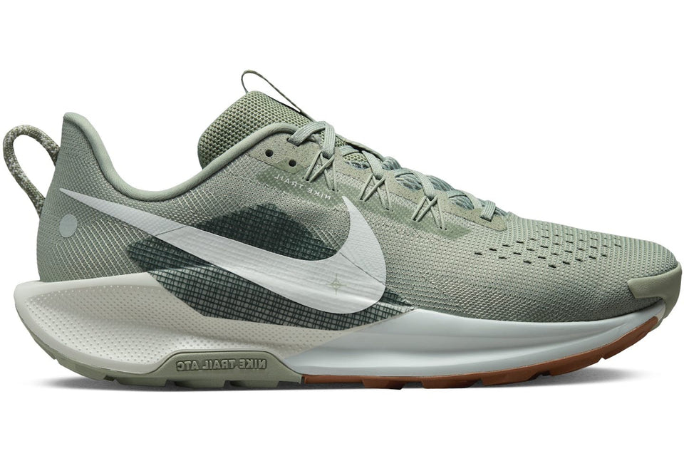 Nike React Pegasus Trail 5 Jade Horizon Sea Glass Gum Medio Marrón Light Plateado