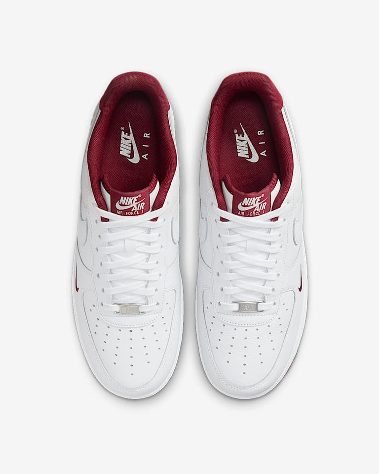 Nike Air Force 1 '07 LV8
Tenis para hombre originales