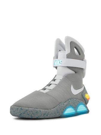 N370O Nike tenis Air Mag volver al futuro